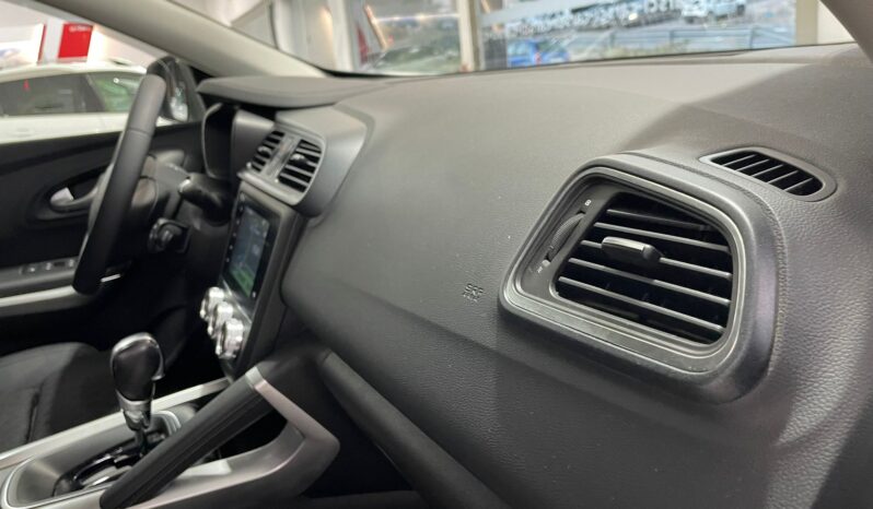 
								RENAULT KADJAR 1.3 TCE GPF ZEN EDC lleno									