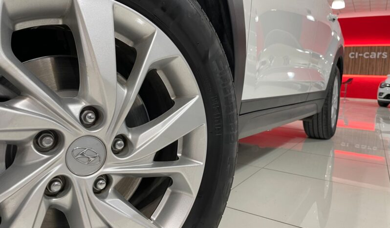
								HYUNDAI TUCSON 1.6 CRDI CREATIVE lleno									