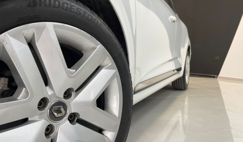 
								RENAULT CLIO 1.5 DCI BUSINESS lleno									