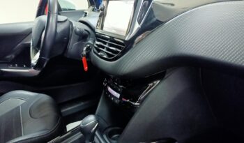 
										PEUGEOT 2008 1,2 PURETECH EAT6 lleno									