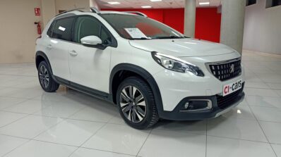 PEUGEOT 2008 1,2 PURETECH EAT6