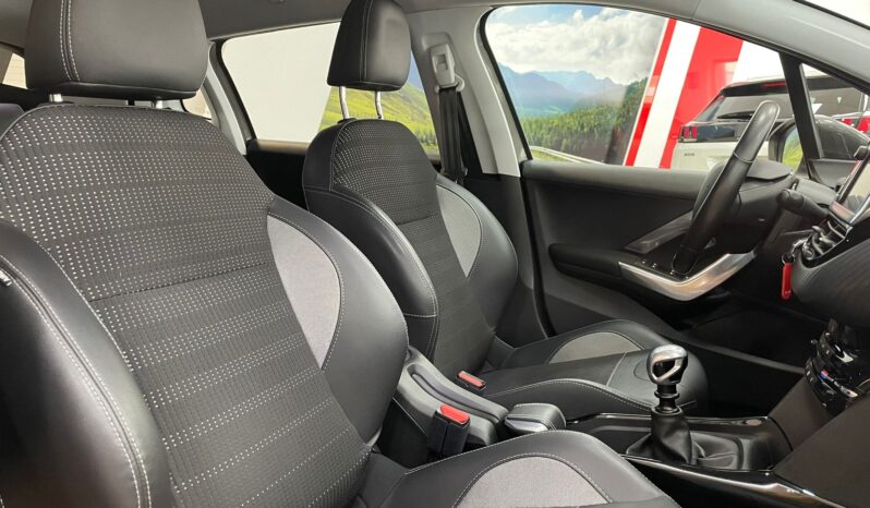 PEUGEOT 2008 1.2 PURETECH BUSINESS