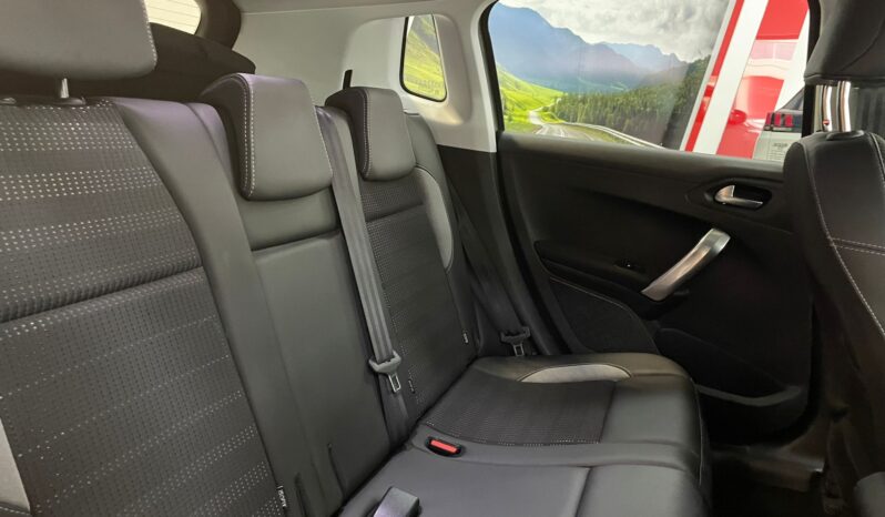 
								PEUGEOT 2008 1.2 PURETECH BUSINESS lleno									