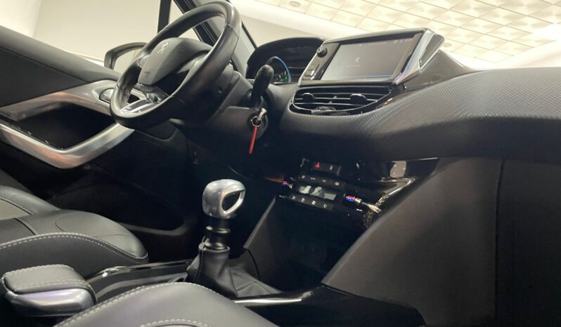 
								PEUGEOT 2008 1.2 PURETECH BUSINESS lleno									