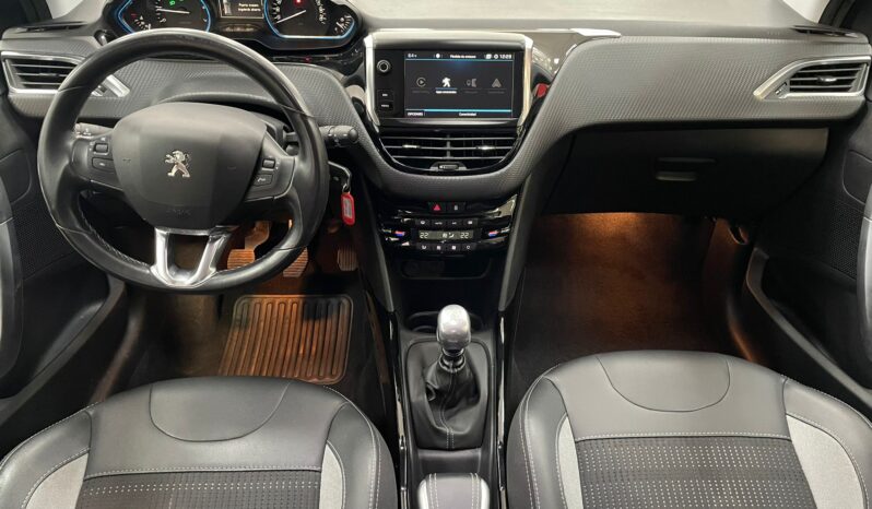 
								PEUGEOT 2008 1.2 PURETECH BUSINESS lleno									